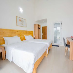 Room (3)